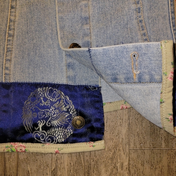 Vintage Newport News Jeanology Jacket Size 14 Y2K Dragon FloralEmbroidered Denim - Picture 12 of 14